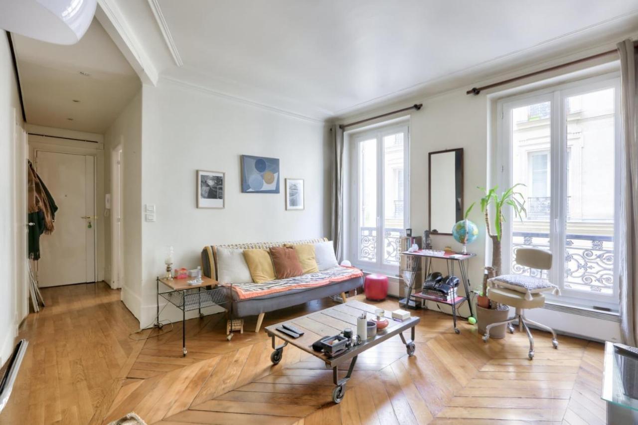 Beautiful Very Close To The Arc De Triomphe Apartment