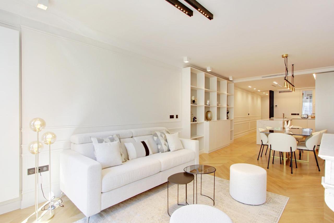 Apartamento Stunning With View At The Very Heart Of