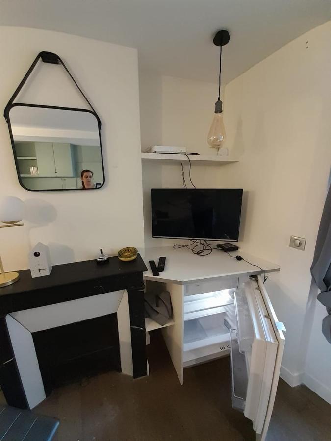 Studio équipé Métro Abbesses à Montmartre Appartement