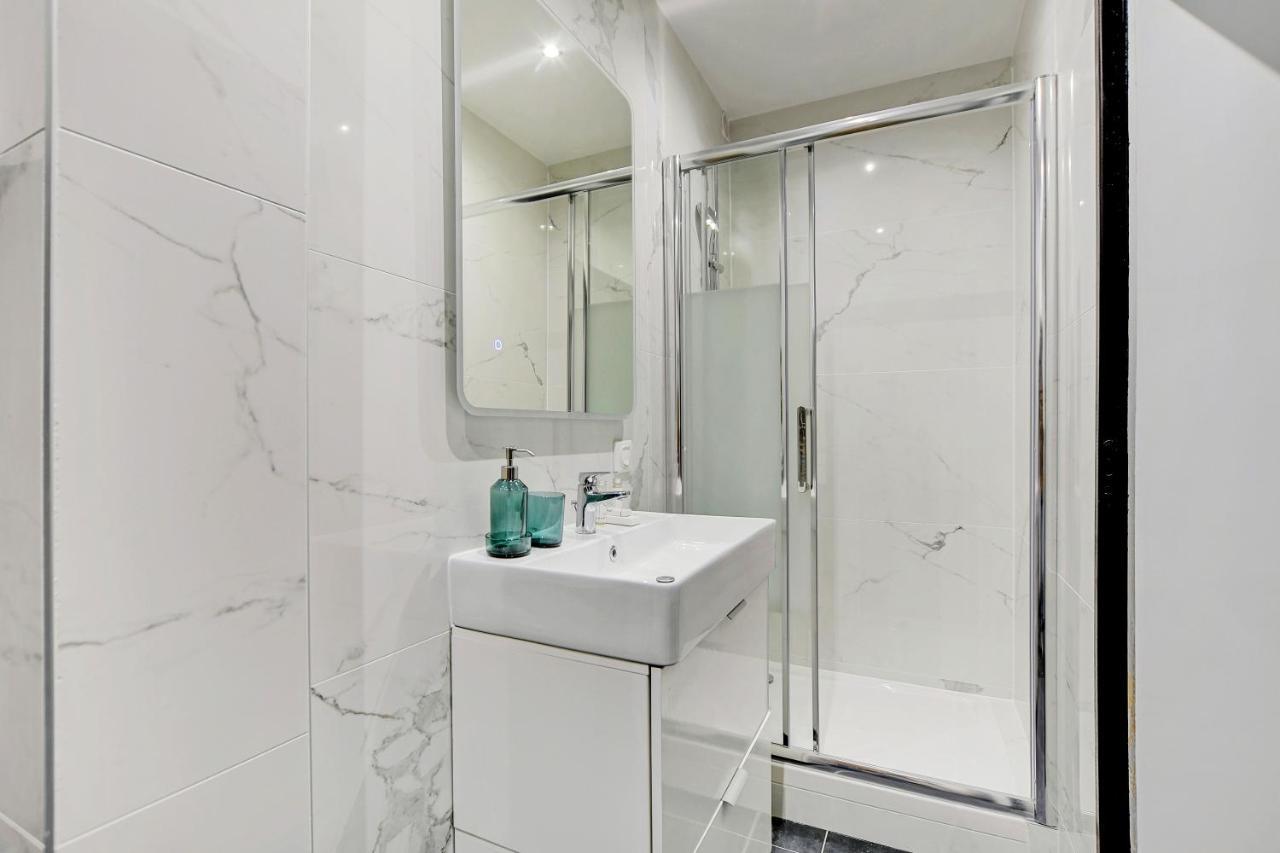 Cmg Jonas-parc Montsouris-tour Montparnasse- Apartment Paris