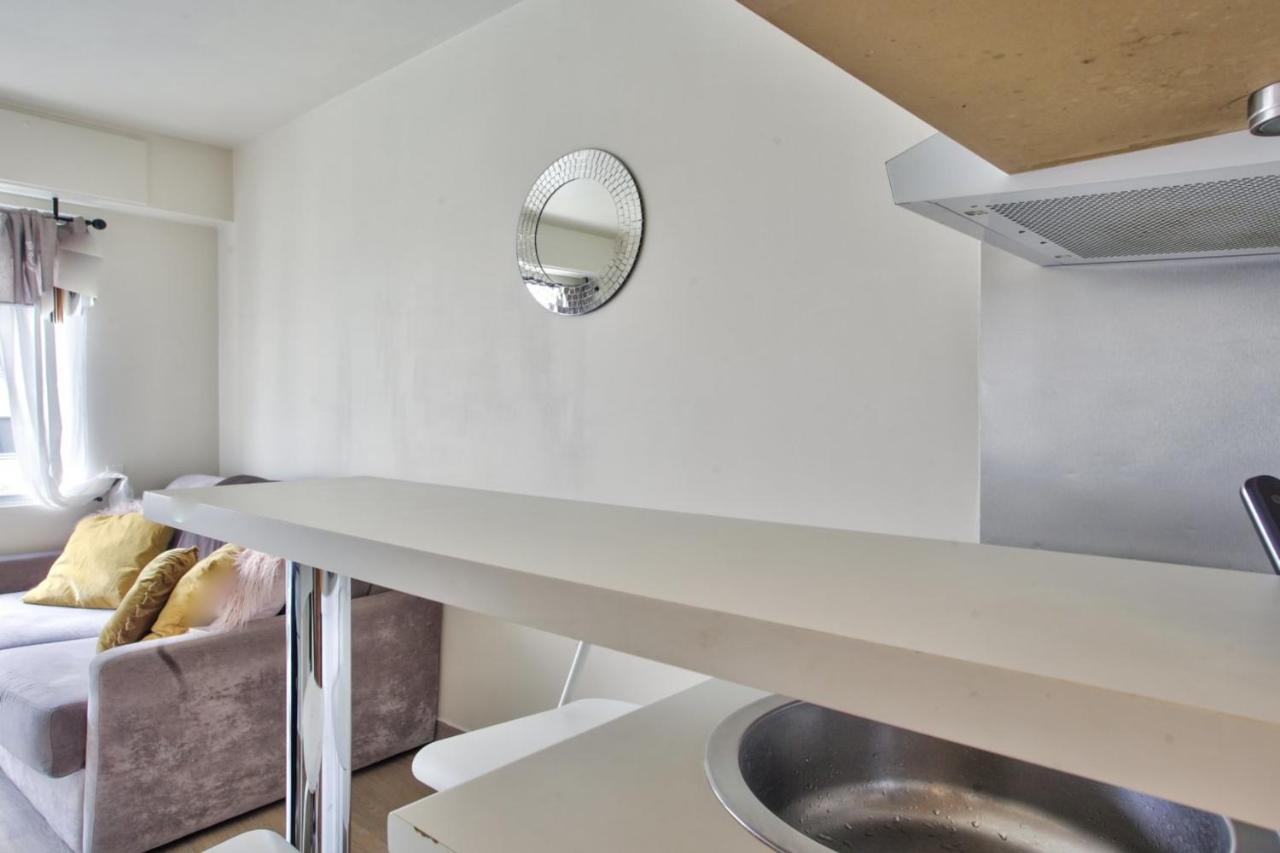 Charming Studio In The Heart Of The Invalides Paris