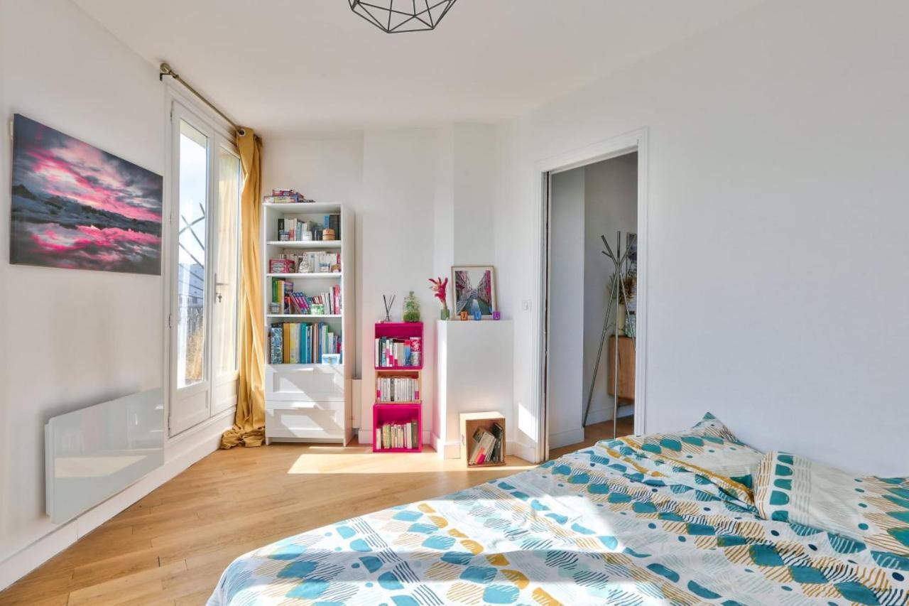 Beautiful Apartment In Belleville Apartment Paris