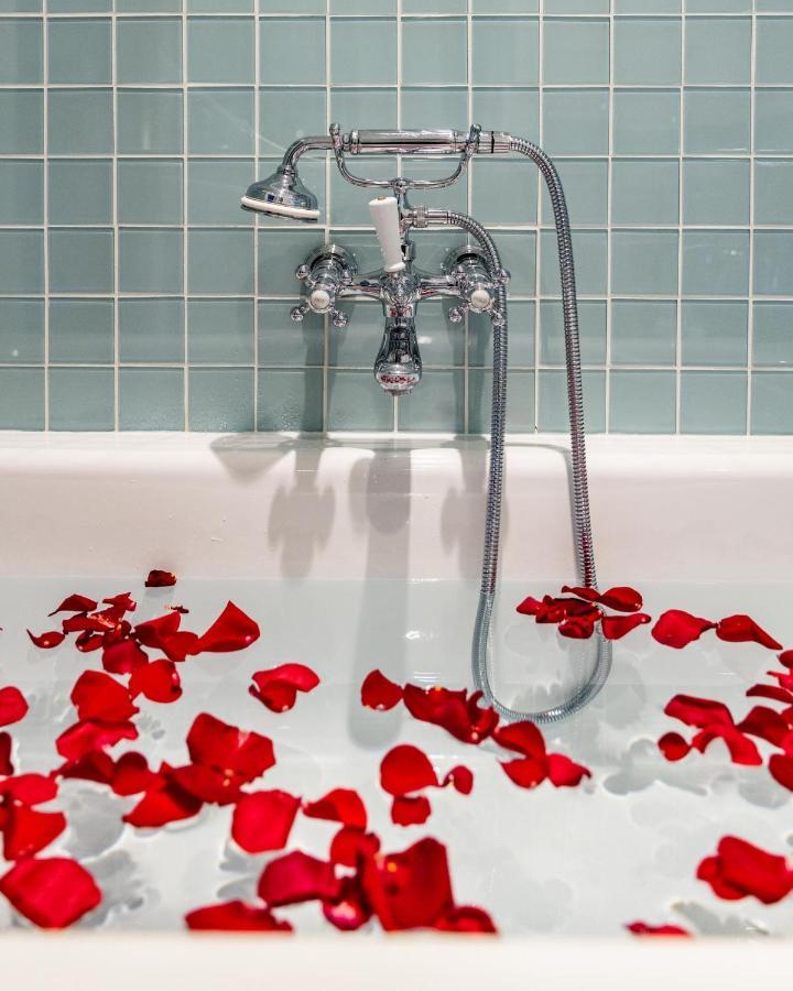 Parister Piscine & Hotel 5*