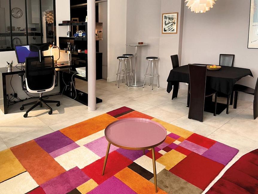 Appartement Loft Atelier D'artiste Cœur De Paris. Exceptionnel ! *