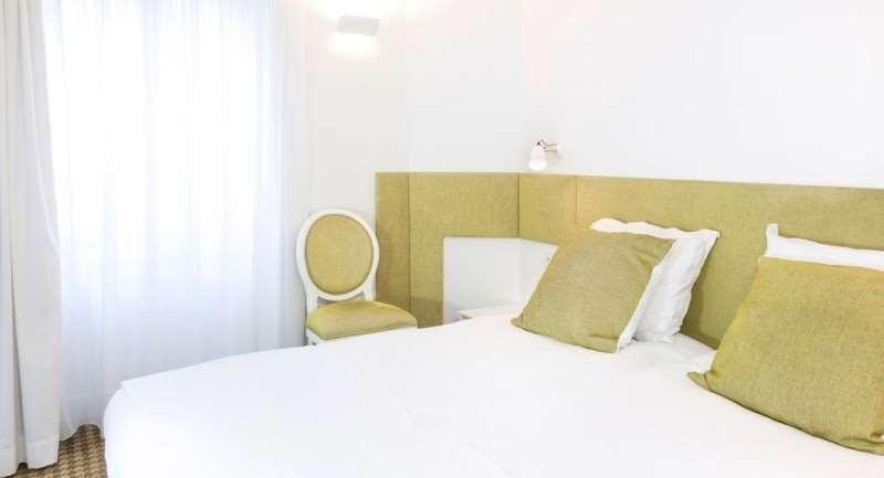 Mistral Hotel 3*