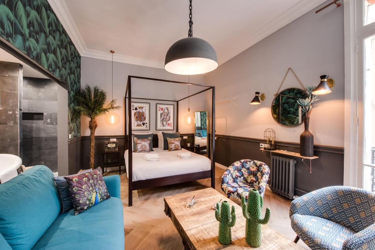 Apartment The Royal Elysee Paris