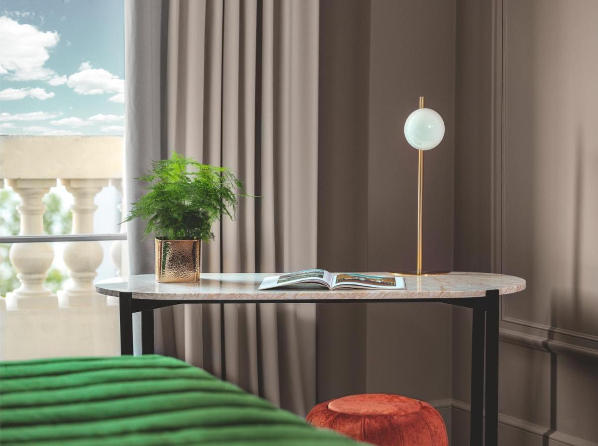 M Social Opera Hotel