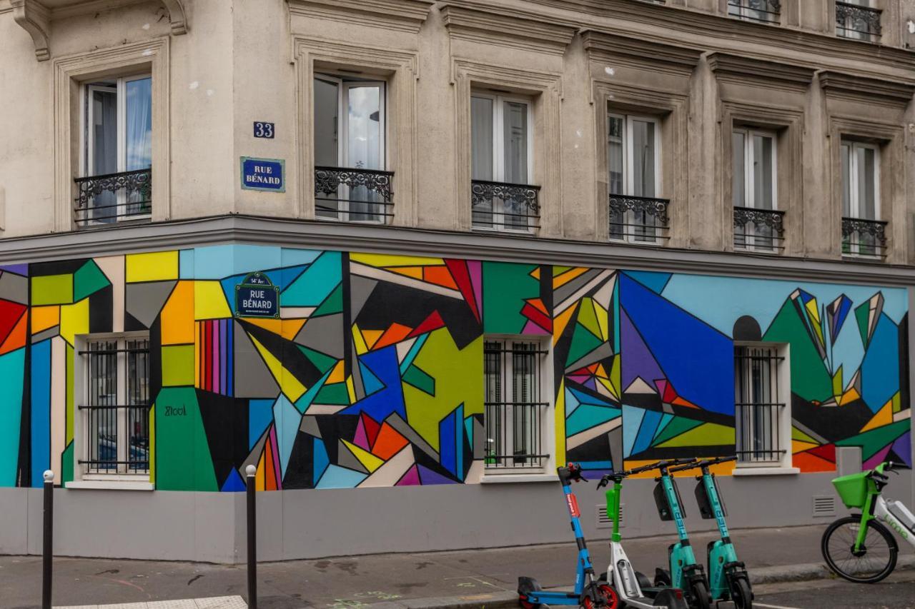Veeve - Picture Postcard Paris