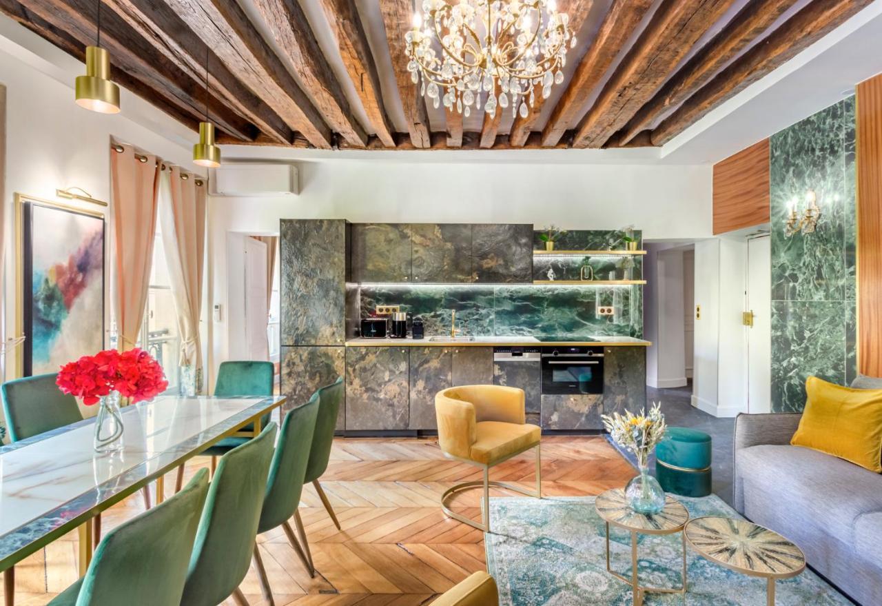 Luxury 3 Bedrooms 3 Bathrooms In Le Marais *