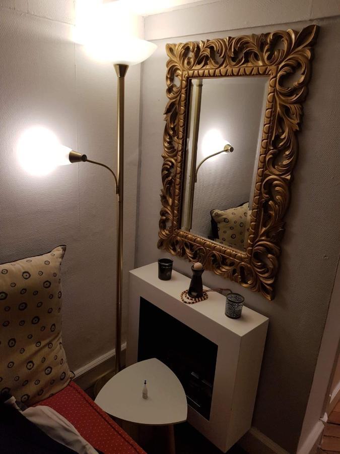 Cozy Louvre Apartment