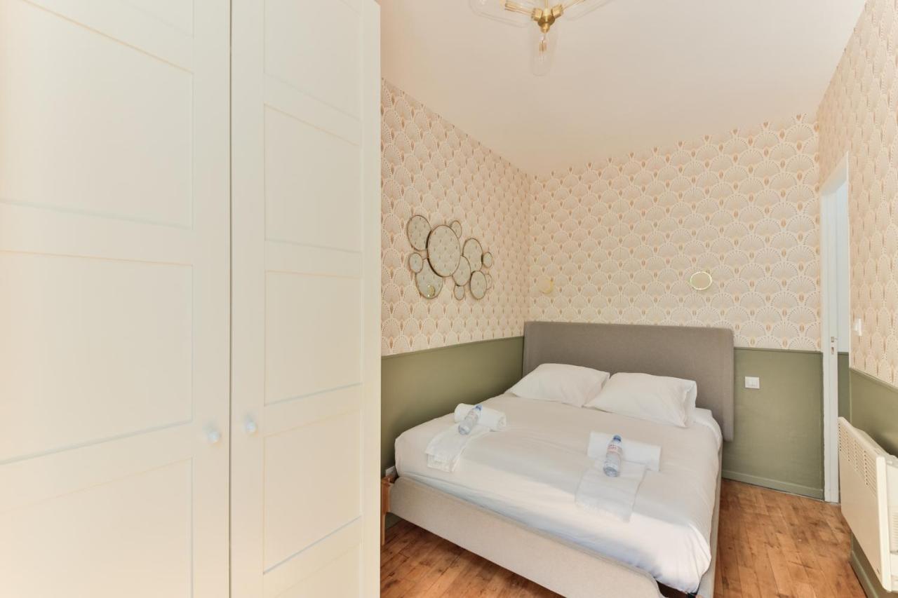 Independant Flat: Canal St Martin&trains Stations! Apartamento *