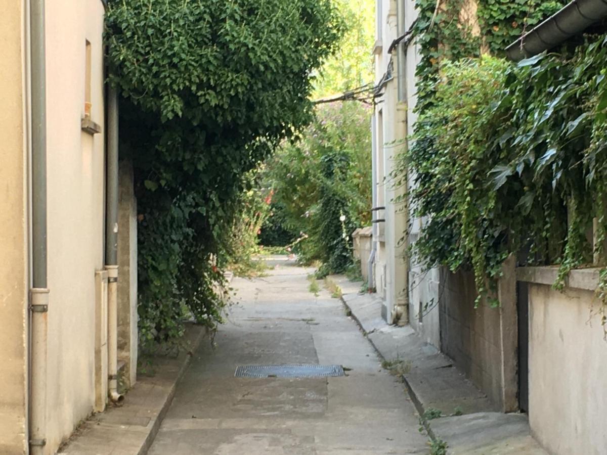 Apartment Superbe Duplex Avec Jardin Partage A Menilmontant