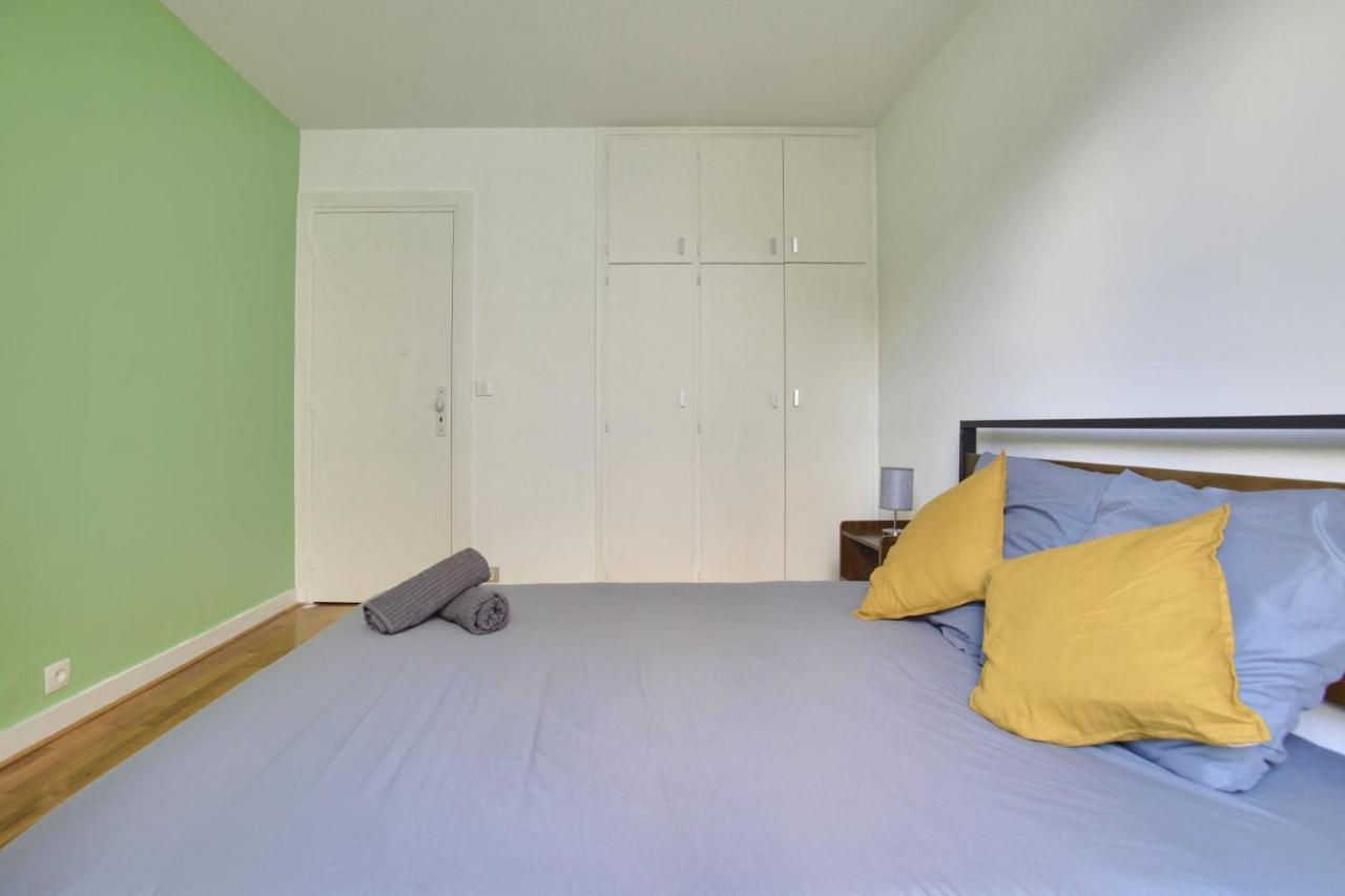 2 Bedrooms Tour Eiffel Breteuil Paris