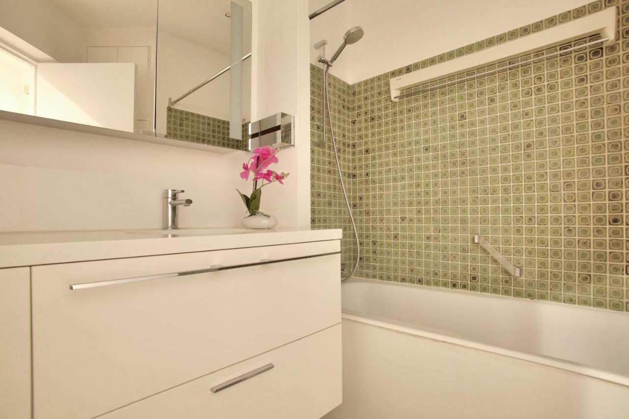 2 Bedrooms Tour Eiffel Breteuil Paris