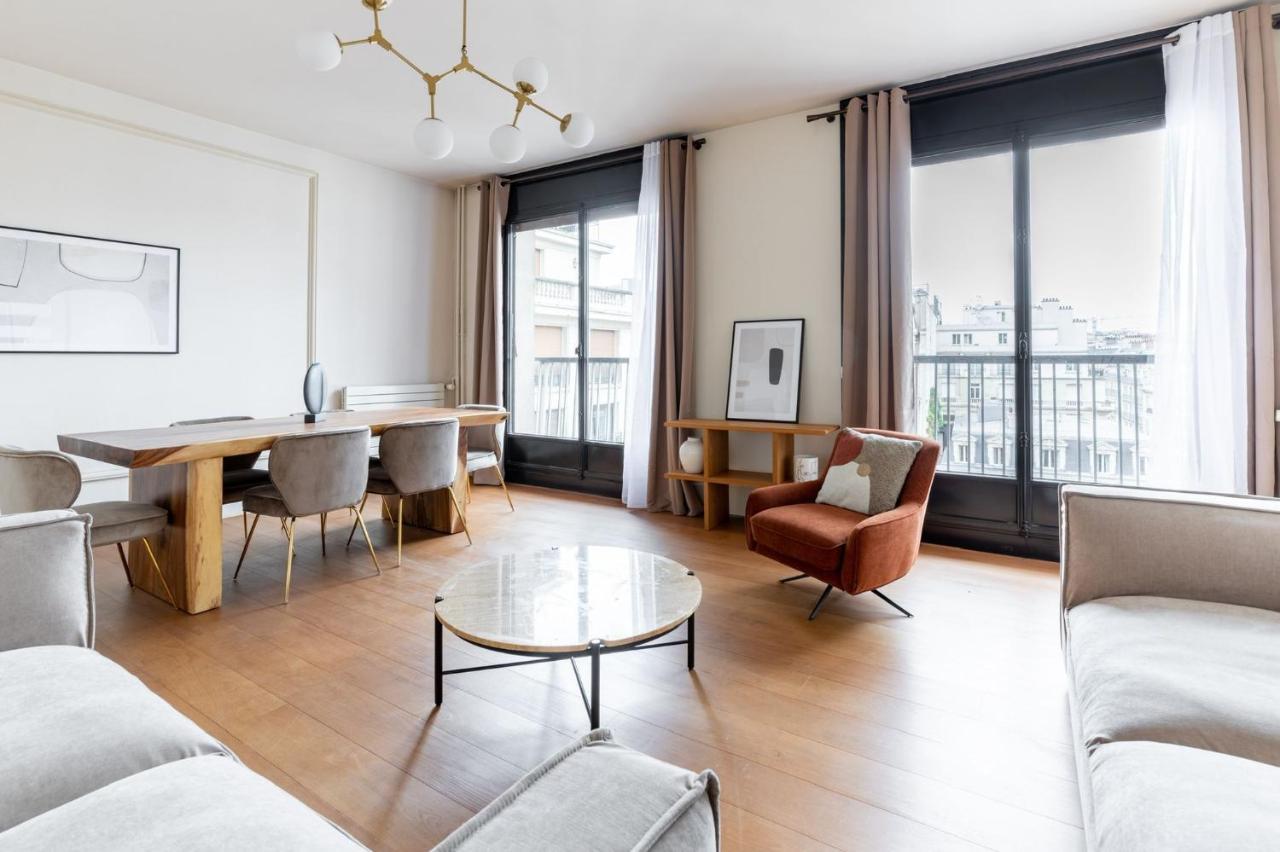 Hsh Luxury Montaigne Francois 1er Apartamento Paris