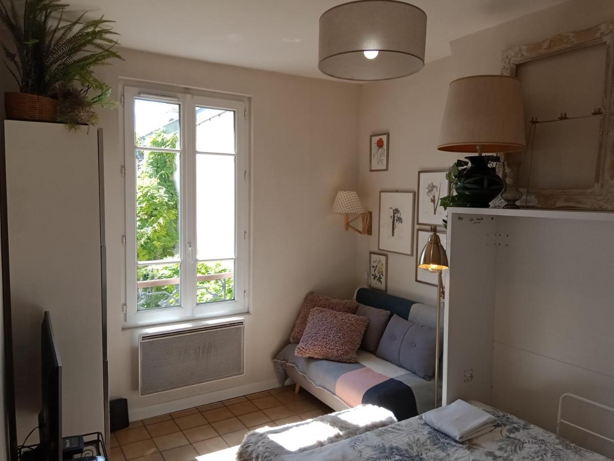Authentic House Small, Bright And Calm Appartement Paris