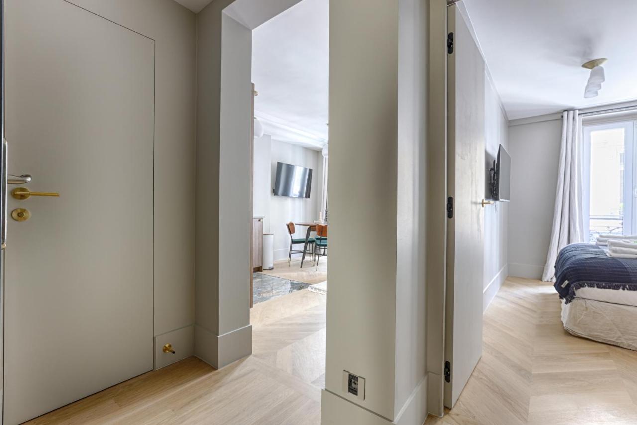 Apartamento Unique Luxury Parisian Flat 2br/6p -champs Elysees Paris