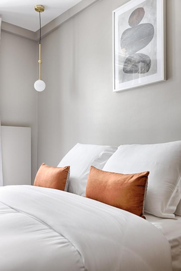 Unique Luxury Parisian Flat 2br/6p -champs Elysees Apartamento Paris