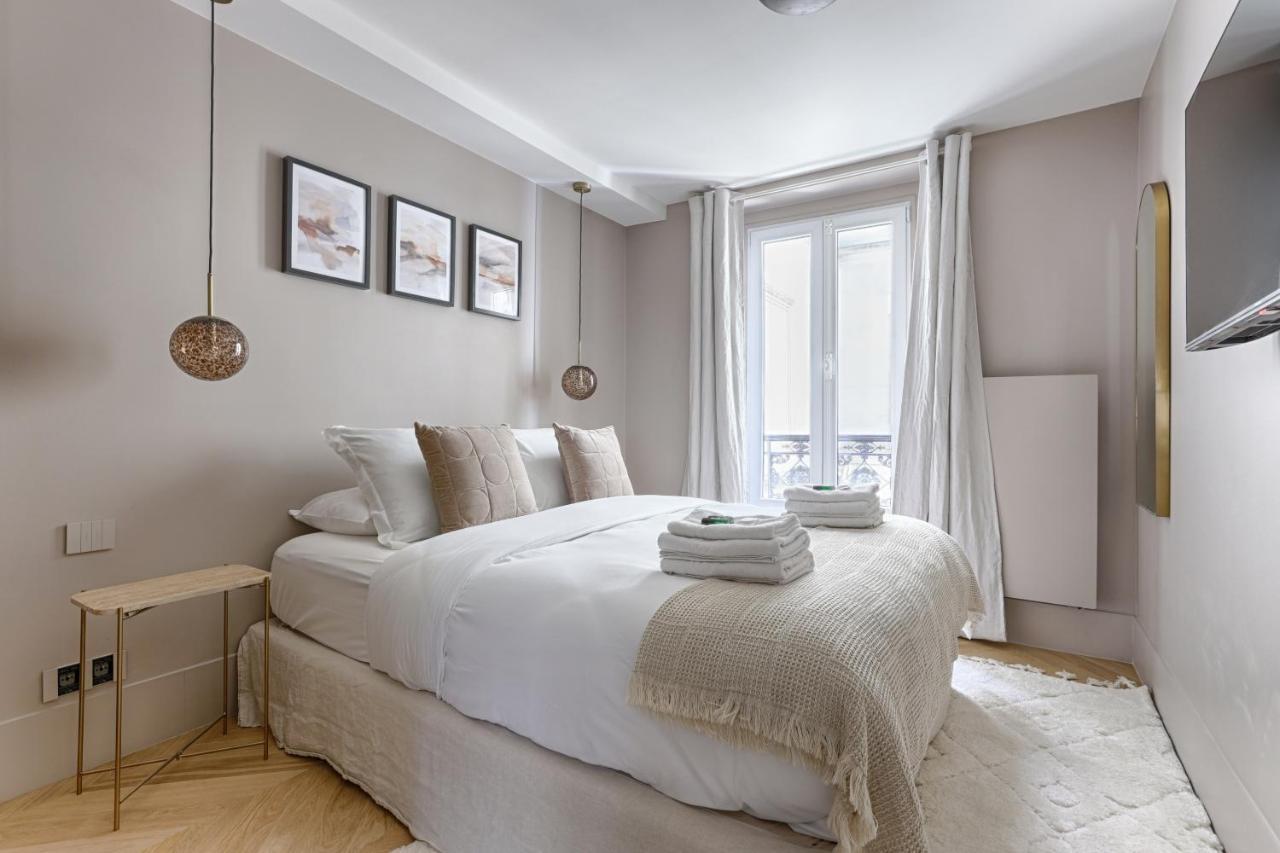Unique Luxury Parisian Flat 2br/6p -champs Elysees Apartamento *
