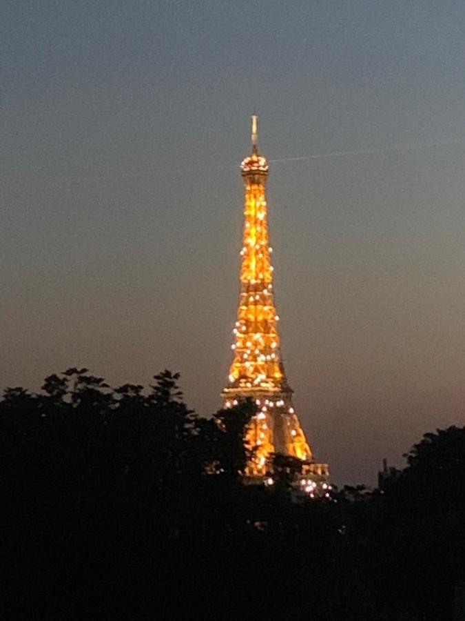 4 Bedroom Luxury Eiffel Tower Paris
