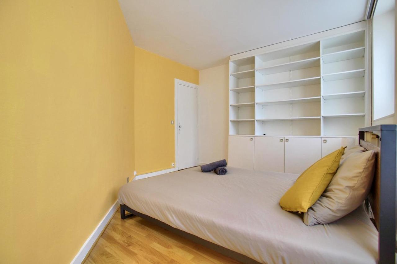 2 Bedrooms Tour Eiffel Breteuil Paris