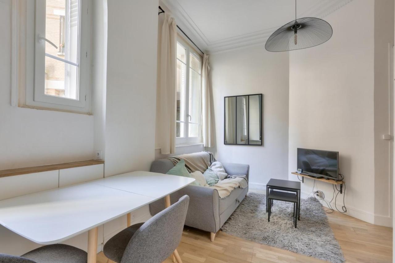 Apartamento Charming Studio - 18th District Paris