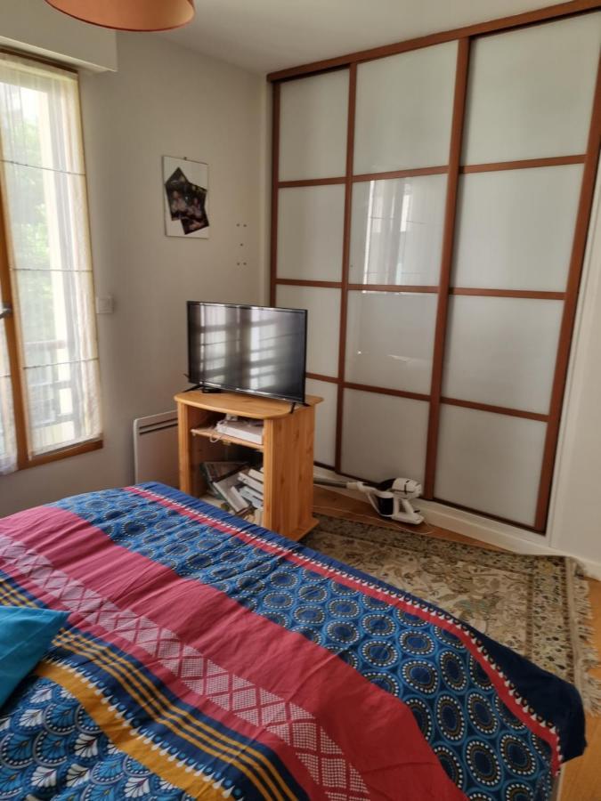 Appart Tour Eiffel Pour 4 Personnes Apartment