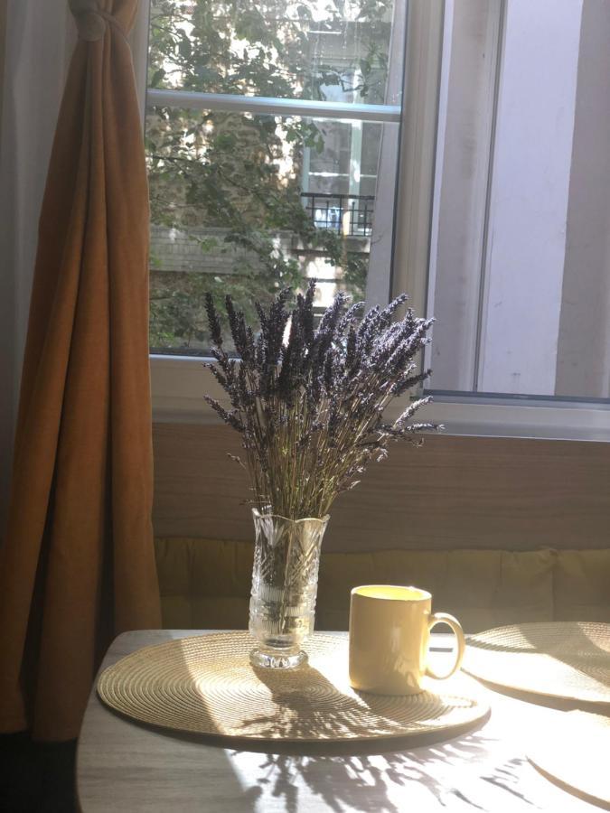 Quartier D'emily In Apartment Paris