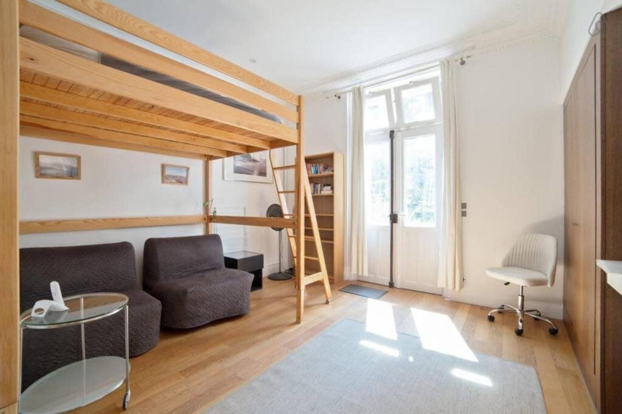 St Germain With Terrace Apartment