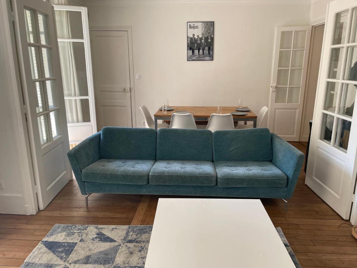 Tour Eiffel Apartment *