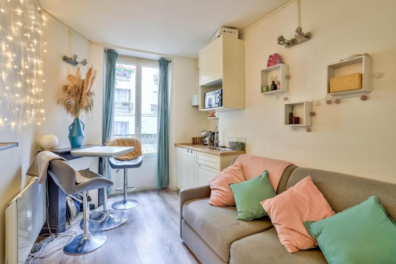 Apartment Small Parisian Cocoon Located In The 18th District