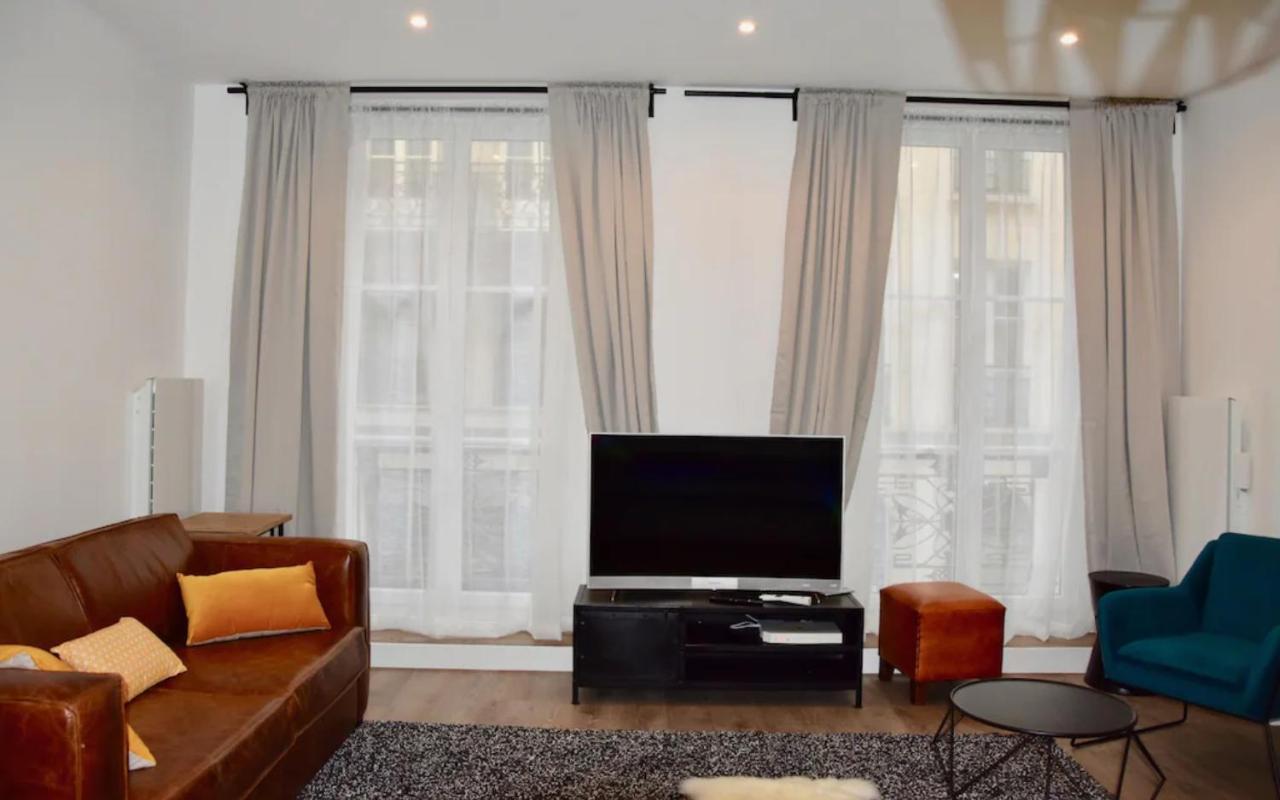 Appartement Elégant Dans Le Quartier Concorde à *