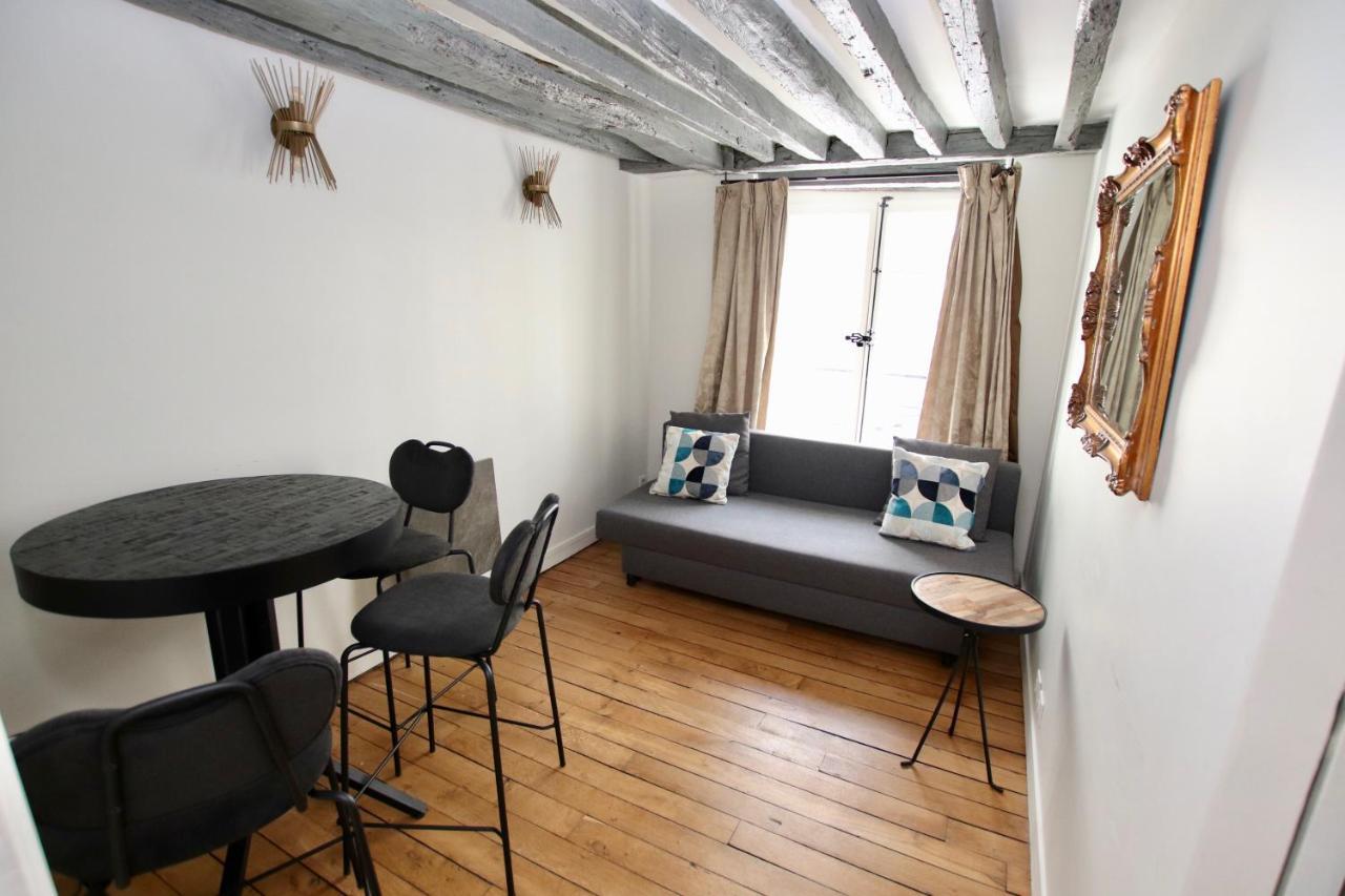 Vivienne Apartment