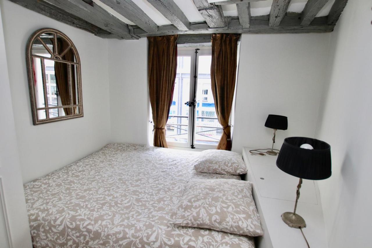 Vivienne Apartment