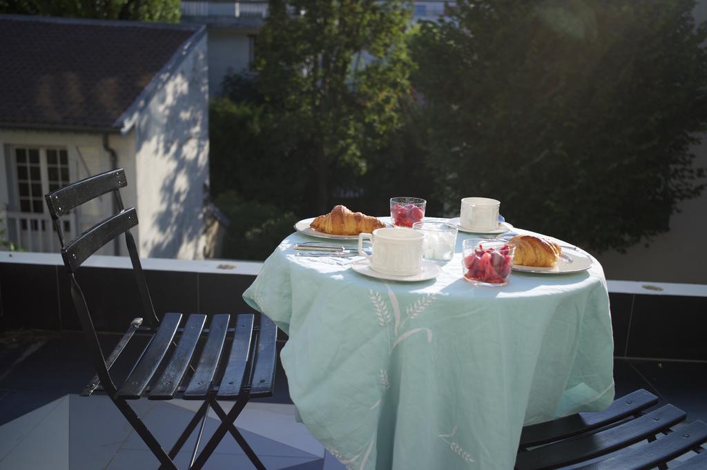 Du Square, Luxury Couette-café 2*