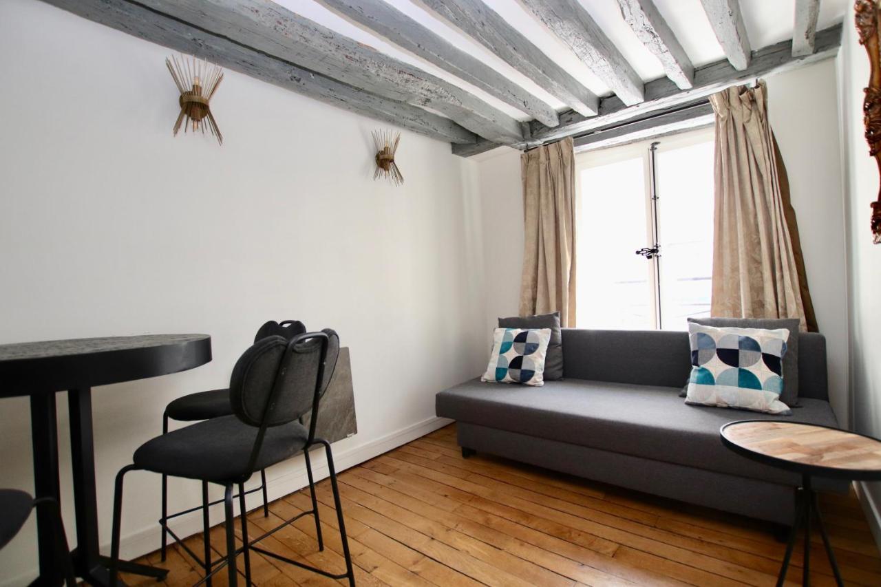 Vivienne Apartment