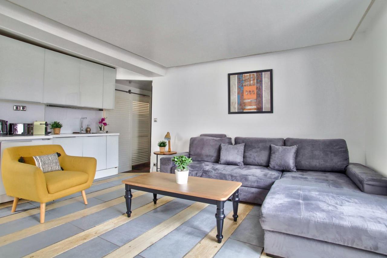1 Bedroom Le Marais Temple Apartamento