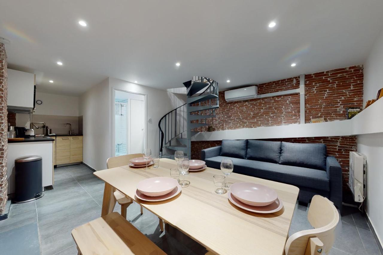 Superbe Loft Avec Patio - Tour Eiffel