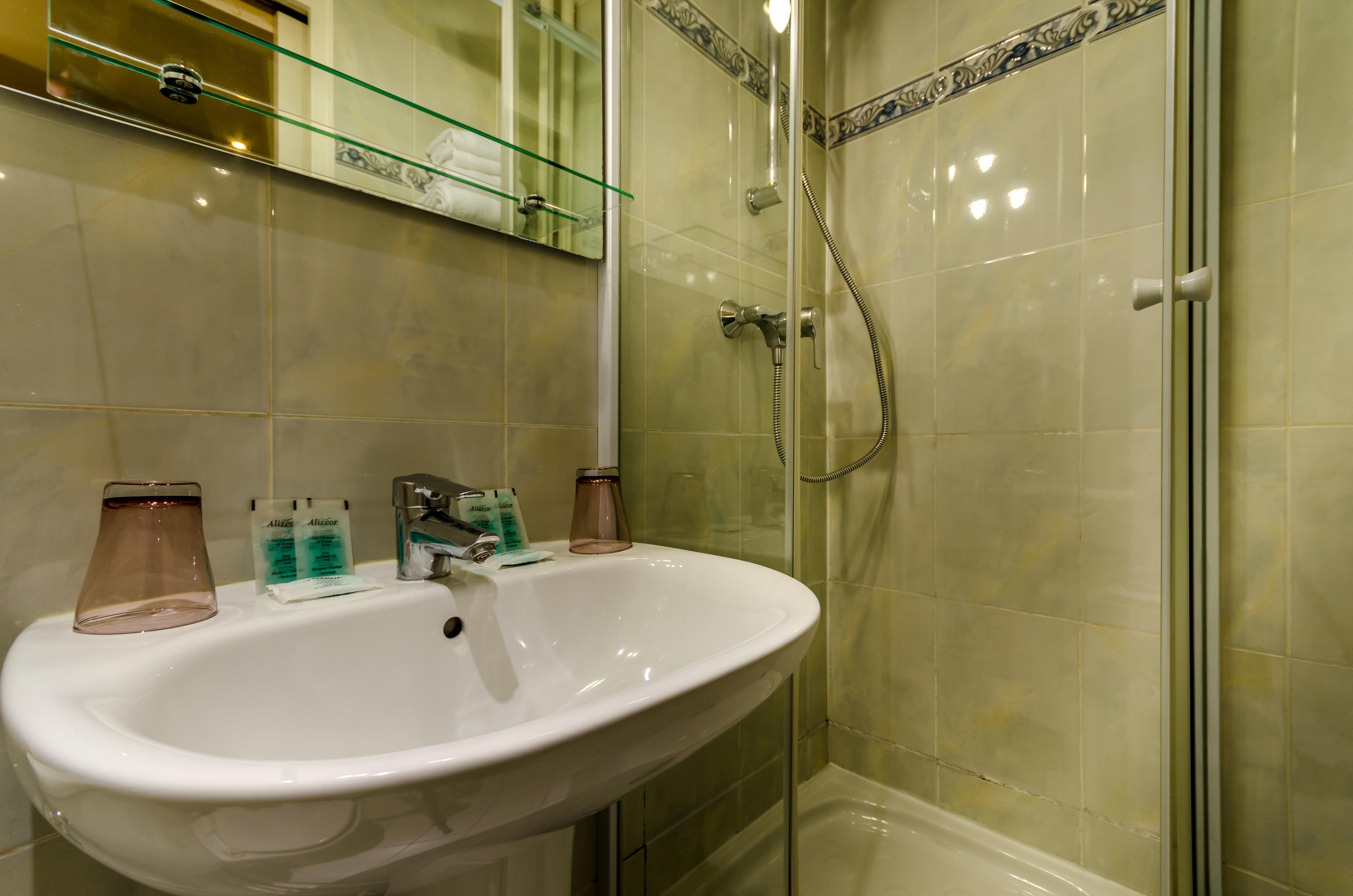Hotel Riviera Renovated