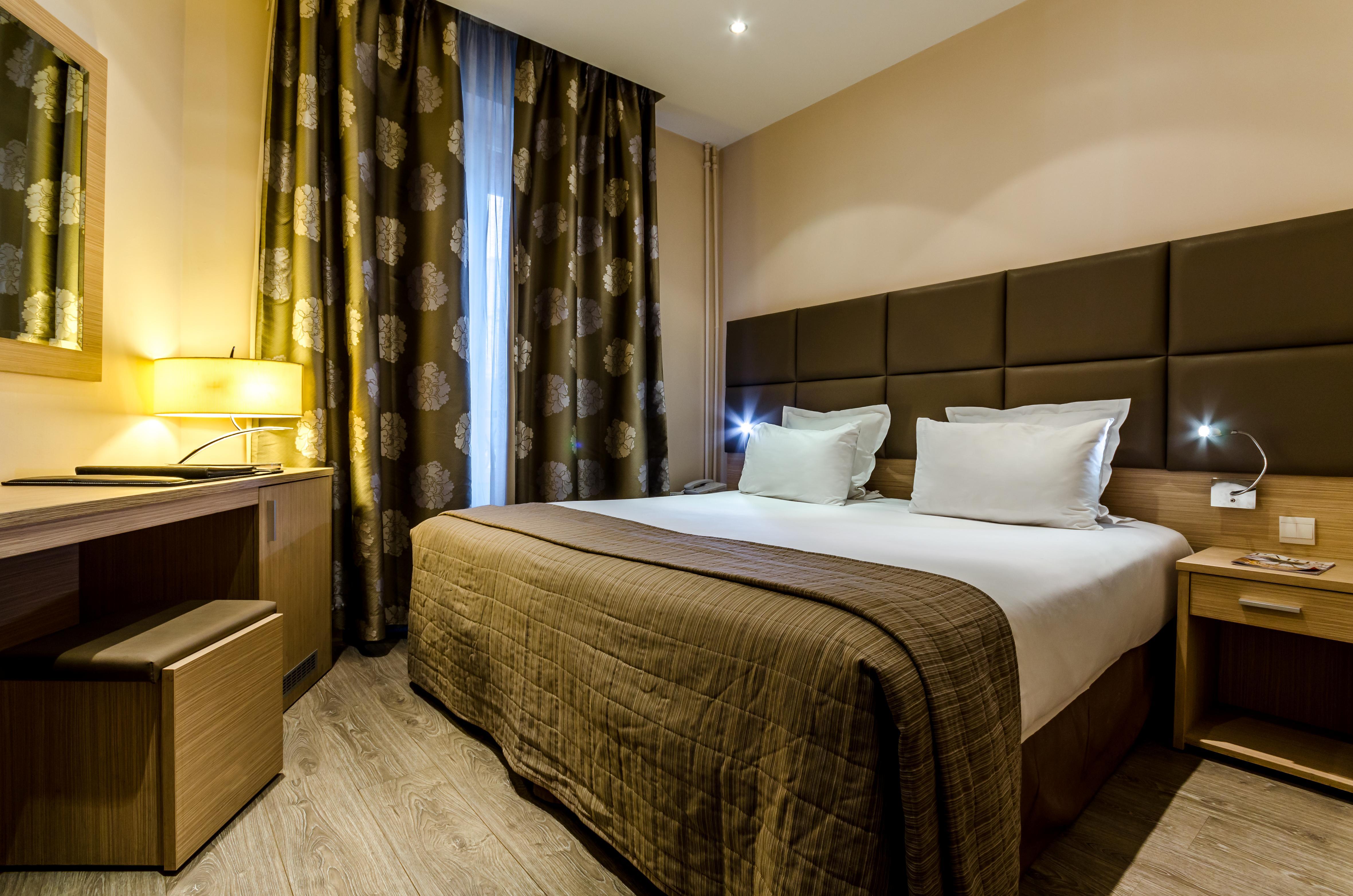 Riviera Renovated Hotel