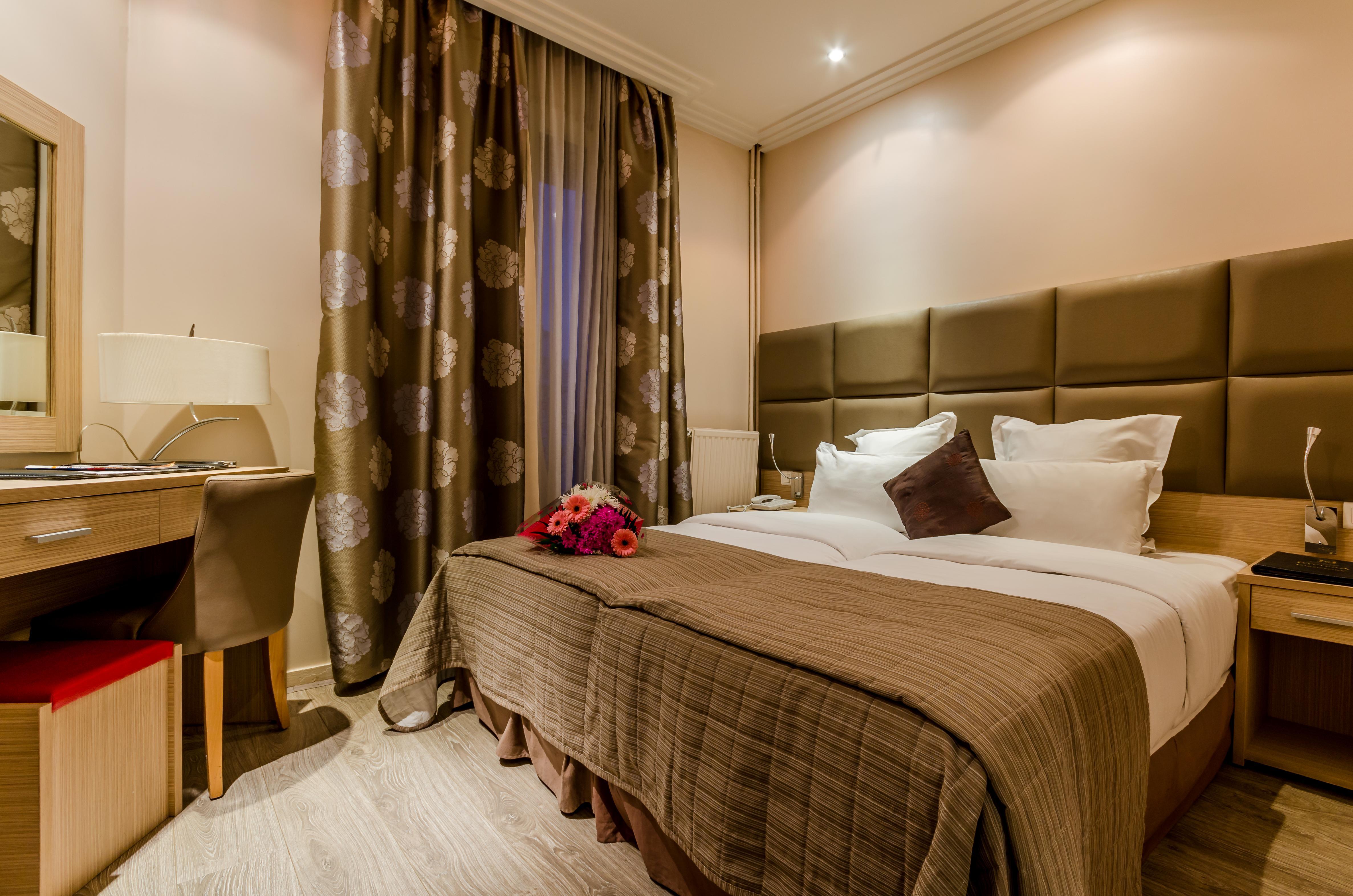 Riviera Renovated Paris