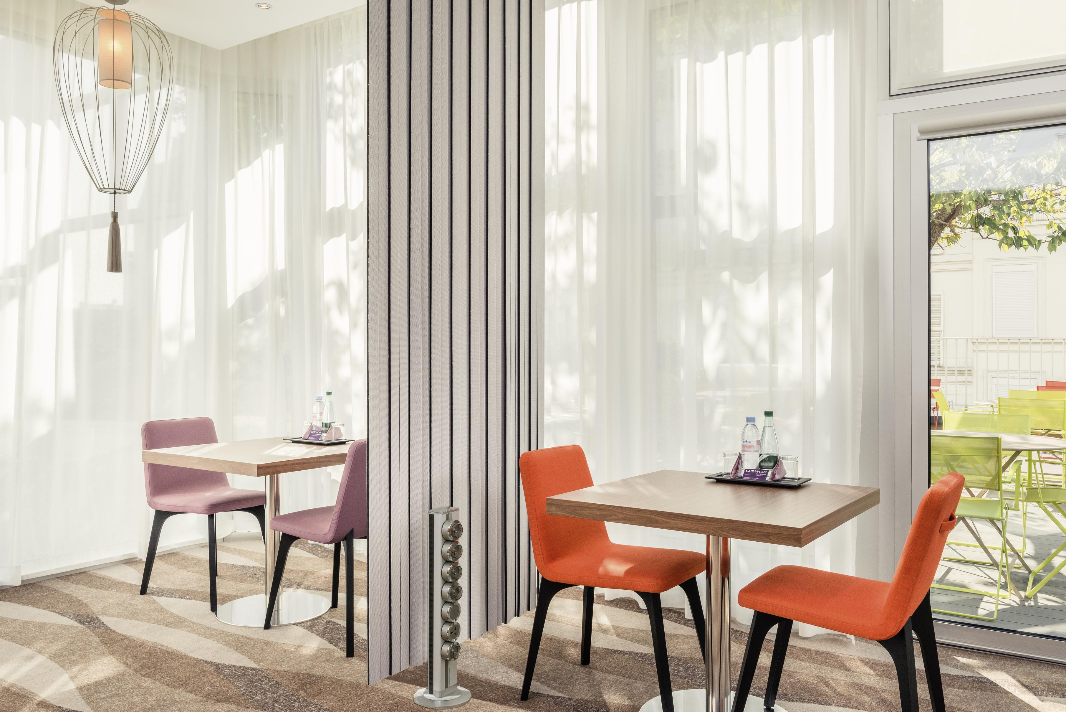 Hotel Mercure Montmartre Sacre Coeur 4*