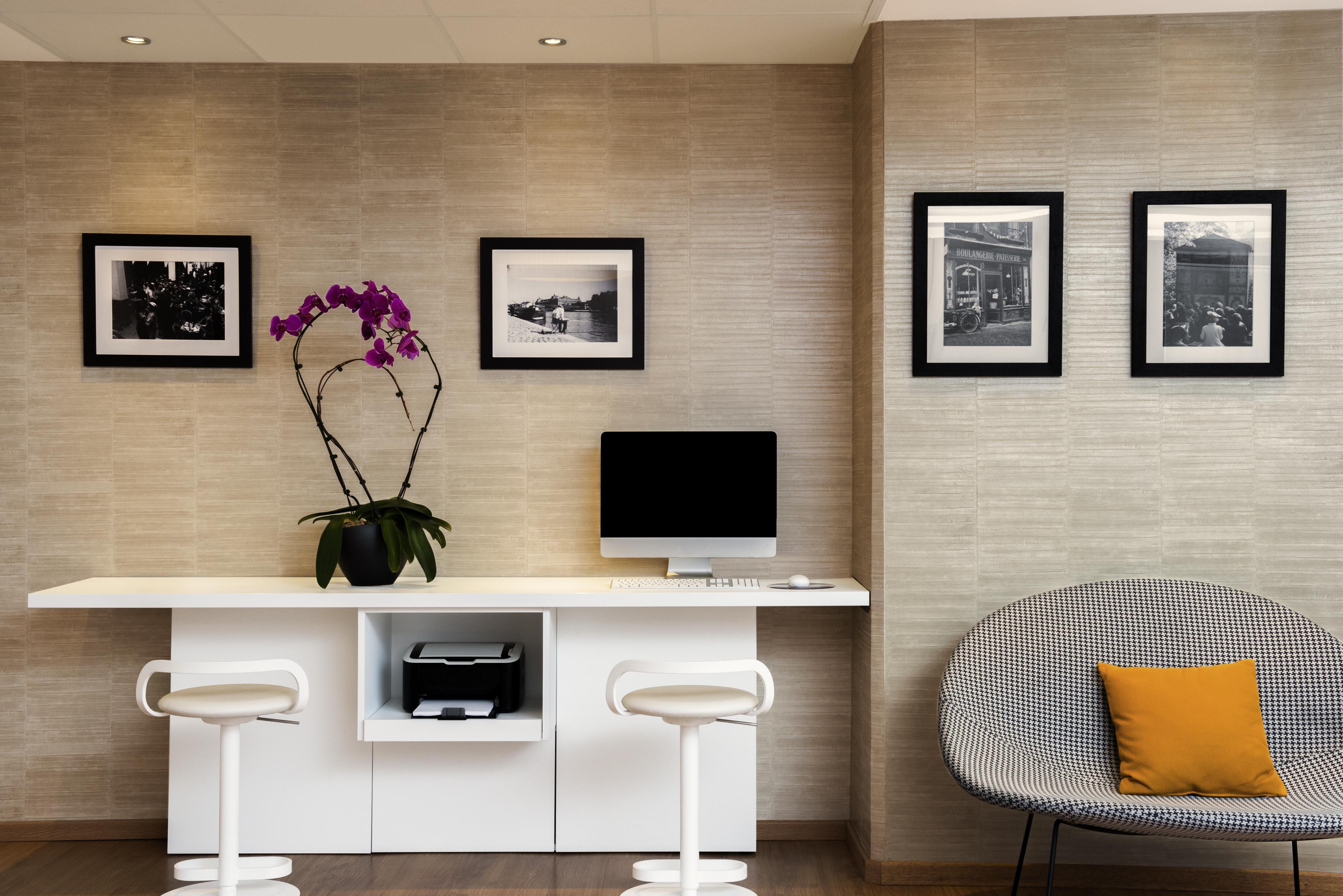 Mercure Montmartre Sacre Coeur Hotel