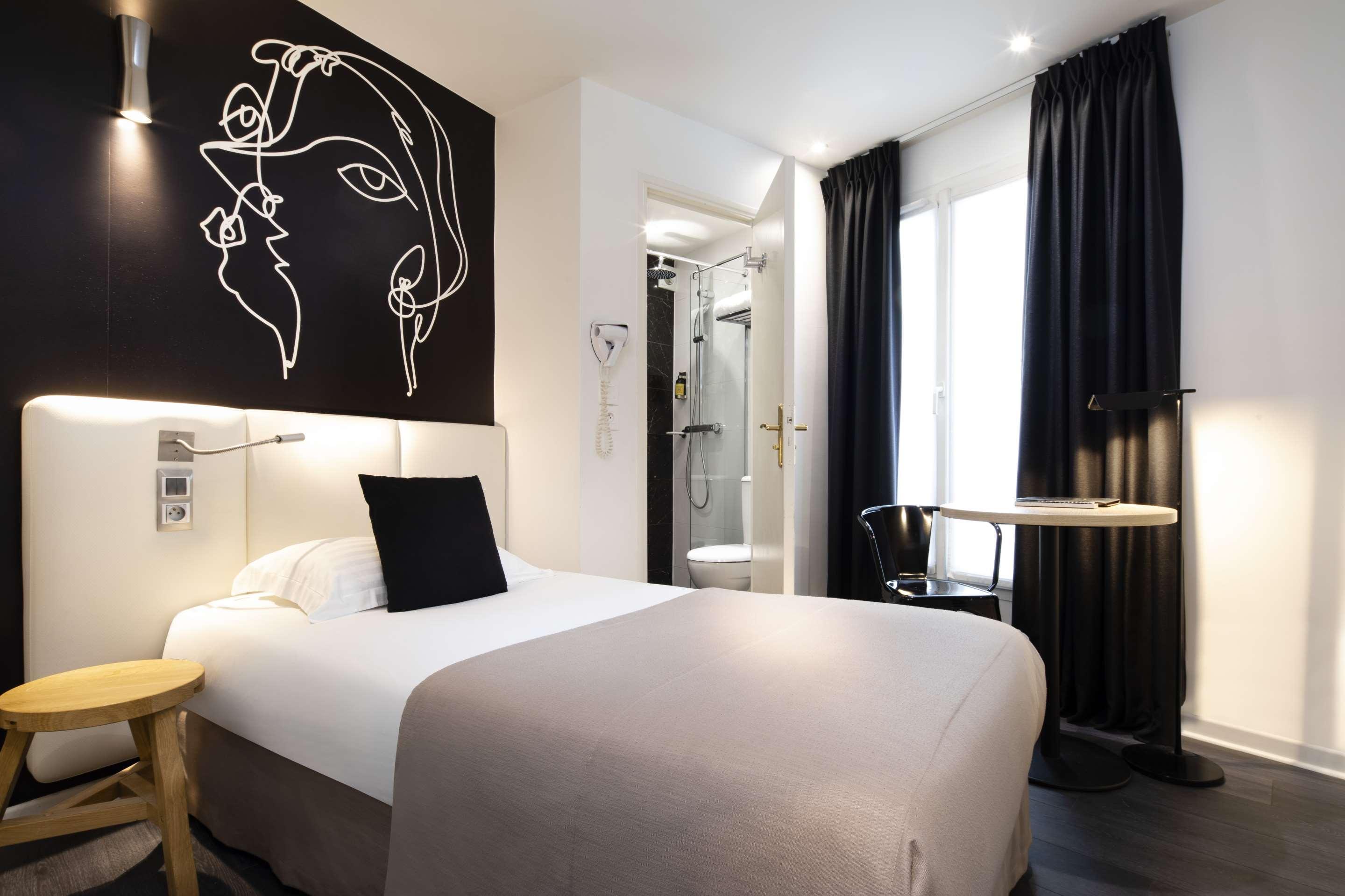 Hotel Montparnasse Saint Germain 3*