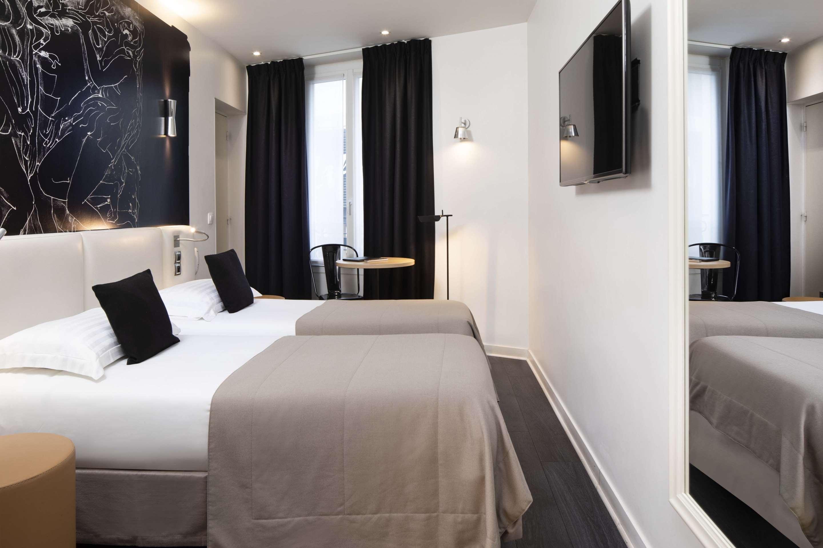 Hotel Montparnasse Saint Germain 3*