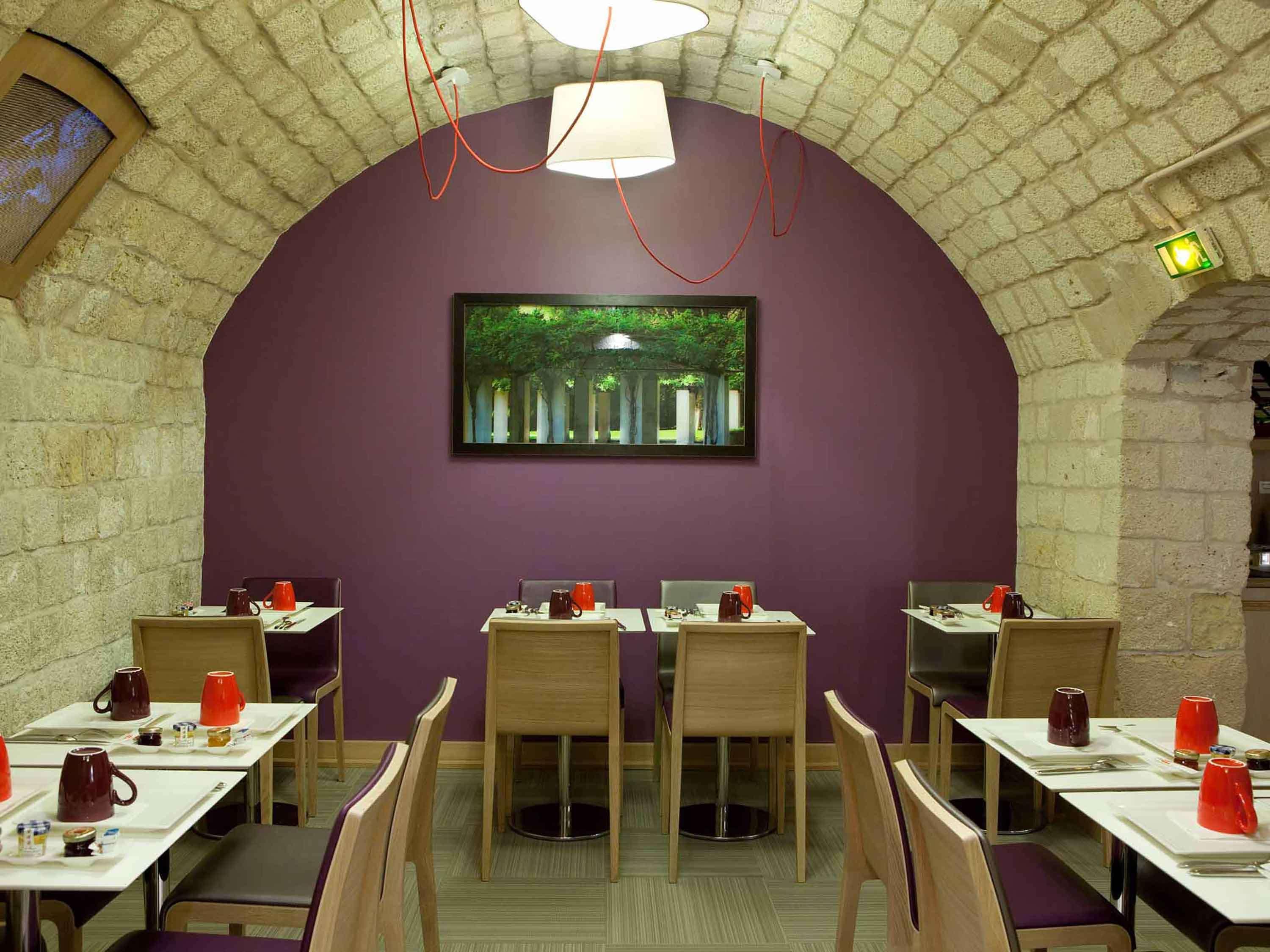 Mercure Notre Dame Saint Germain Des Prés Hotel 4*