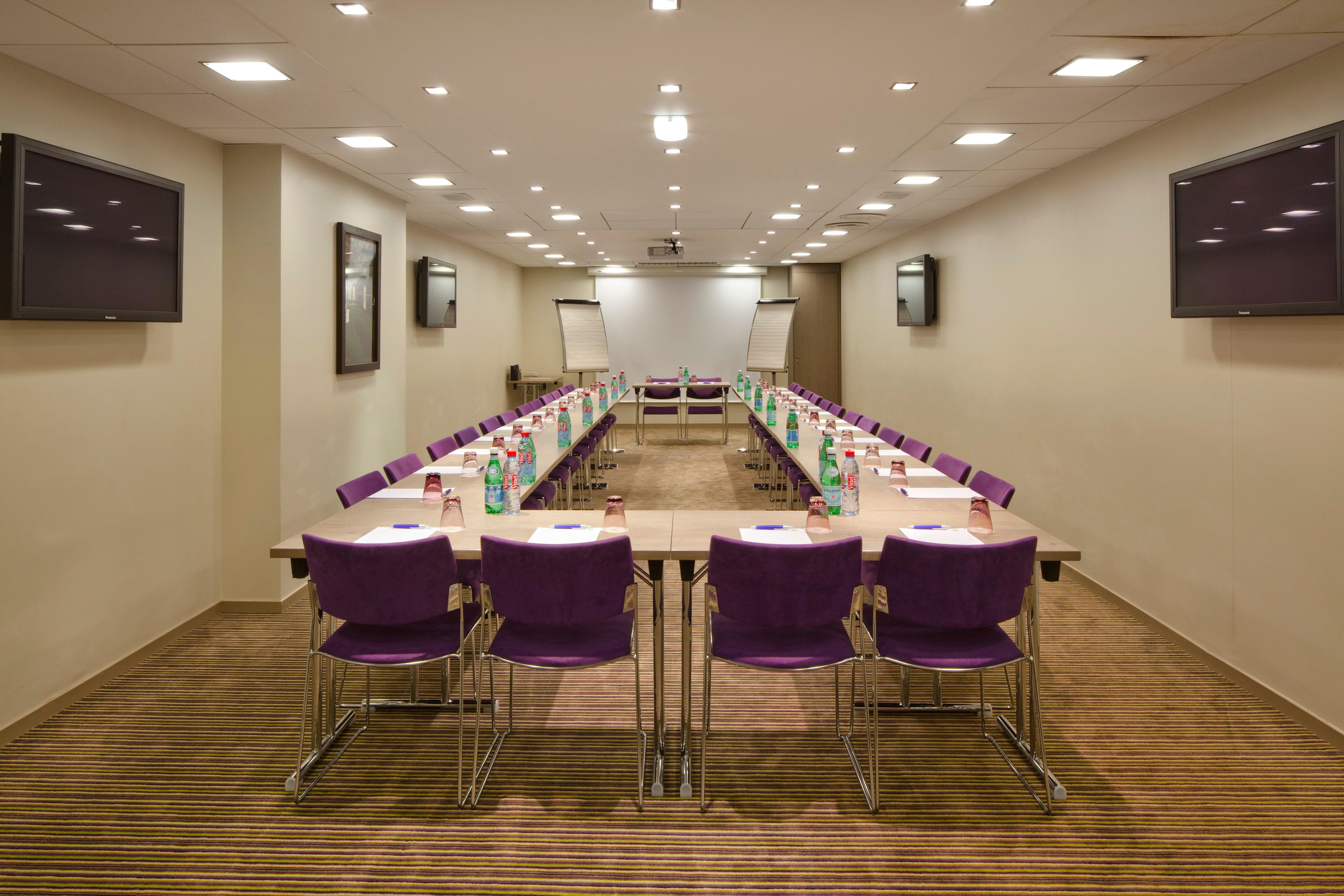 Hotel Holiday - Gare De Lyon Bastille By Ihg 4*