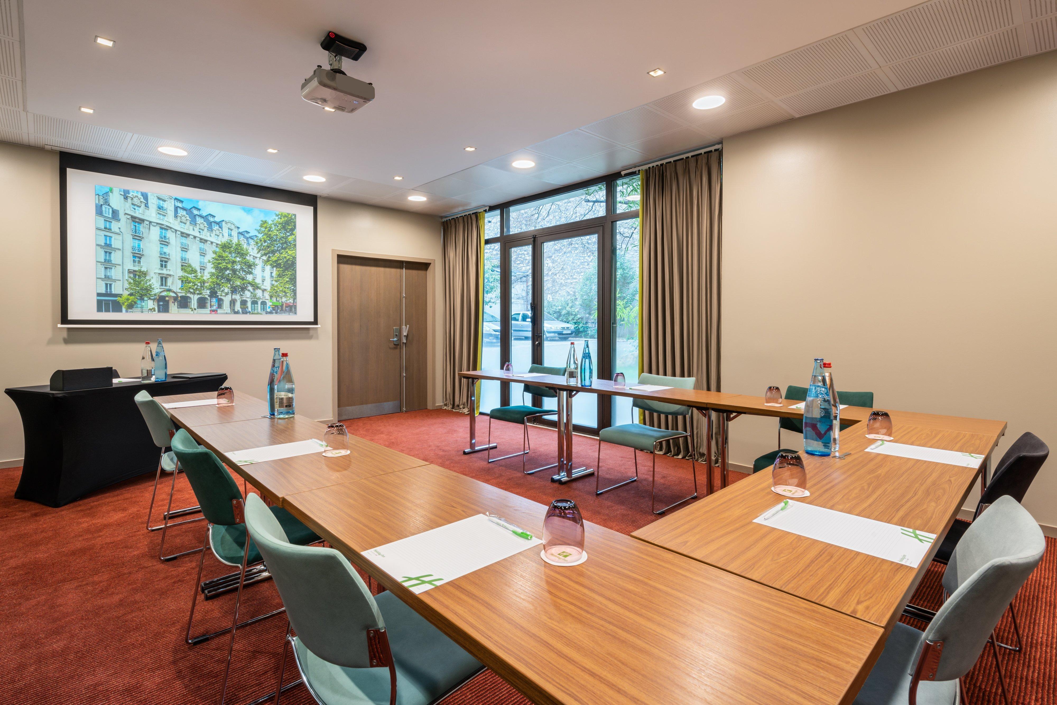 Hotel Holiday - Gare De Lyon Bastille By Ihg 4*