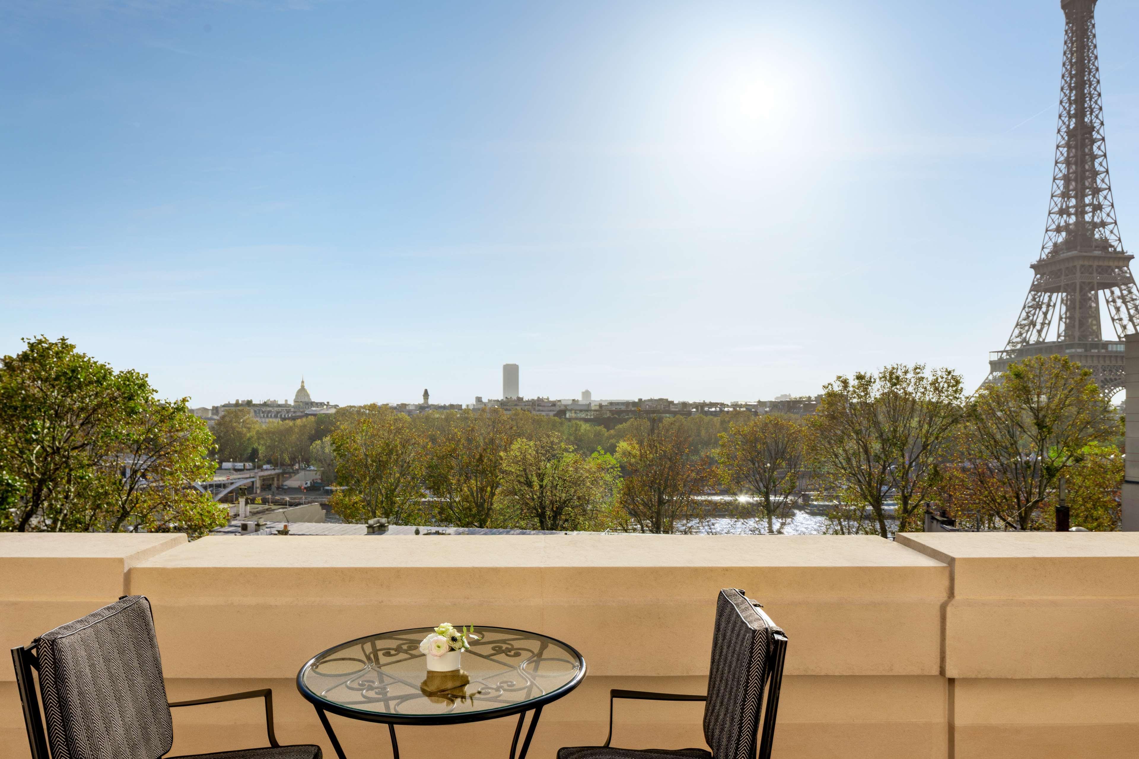 Shangri-la Hotel Paris