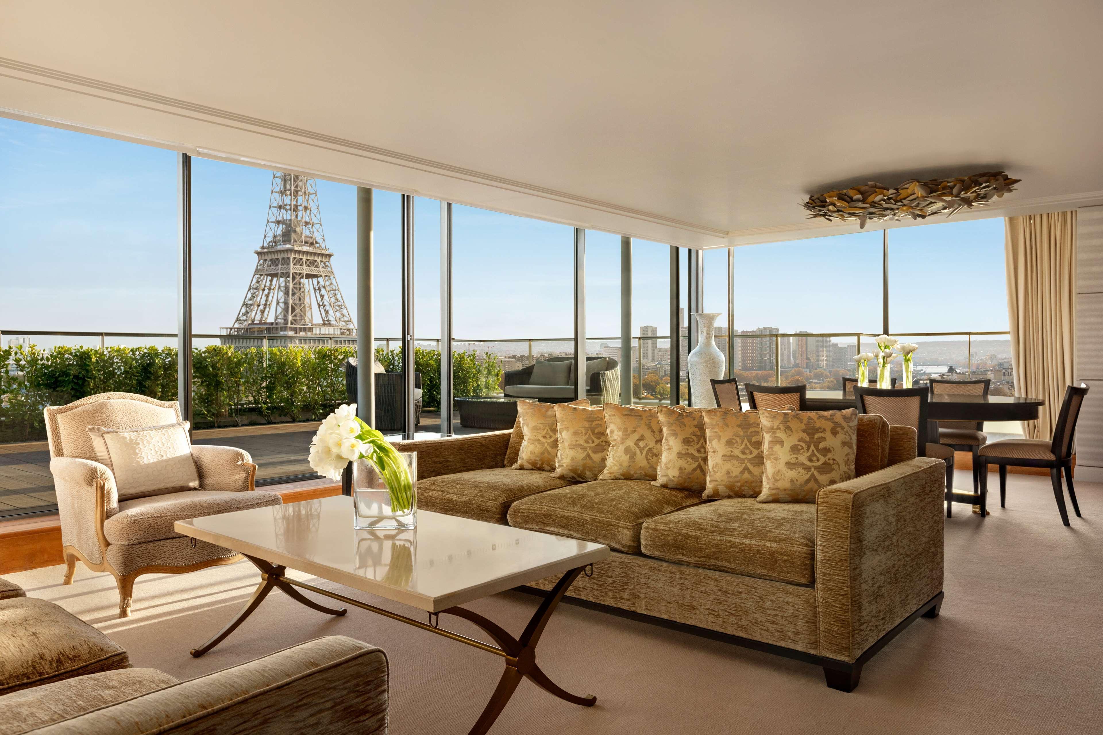 Shangri-la Paris
